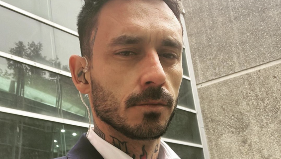 Tras polémicas, Mauricio Pinilla viviría complejo escenario laboral: “Ha sido congelado”