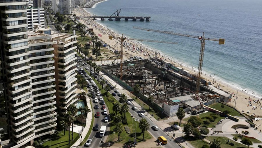 Corte de Valparaíso acoge recurso que busca declarar "ilegal" la construcción del Hotel del Grupo Saieh en el borde costero de Viña