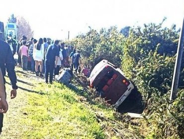 Cañete: Bus con dializados vuelca en plena carretera dejando 11 heridos y 4 fallecidos