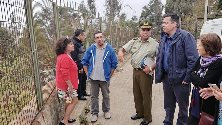 "Les vamos a quemar las casas": Diputado Celis y vecinos de Cartagena fueron amenazados por sujetos que ofrecen terreno en redes sociales