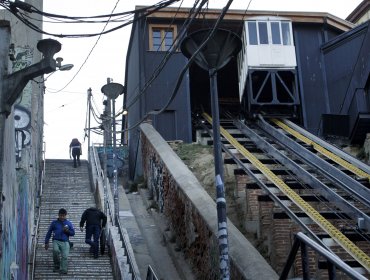 Problemas detectados en fase de pruebas obliga a postergar de nuevo la entrega de ascensores Concepción, Cordillera y E. Santo de Valparaíso