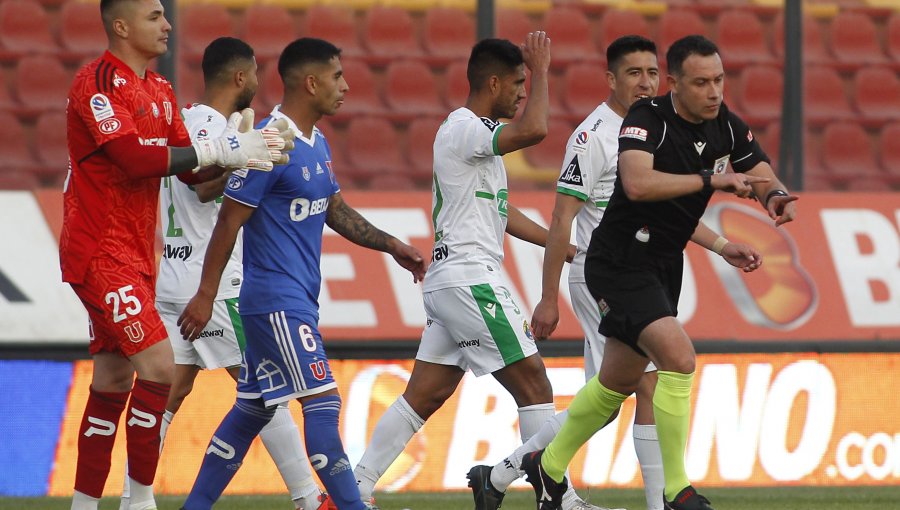 Gerente deportivo de Azul Azul presentará reclamo ante la ANFP por supuesto insulto de árbitro Ángelo Hermosilla