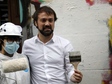 El nuevo Jorge Sharp y su lucha contra rayados: pide sumarse a "campaña educativa" y afirma que "es un esfuerzo por cuidar Valparaíso"
