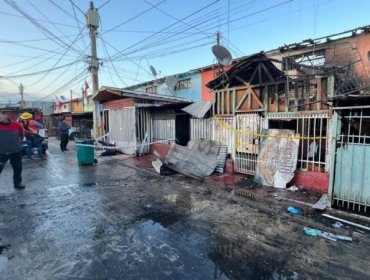 Detenido por incendio donde falleció mujer y otra sufrió graves quemaduras en La Pintana será imputado por femicidio
