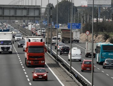 Más de 120 mil vehículos han salido de la Región Metropolitana con motivo del fin de semana largo