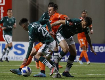 Cobreloa hipotecó el ascenso tras igualar en un frenético partido ante Wanderers