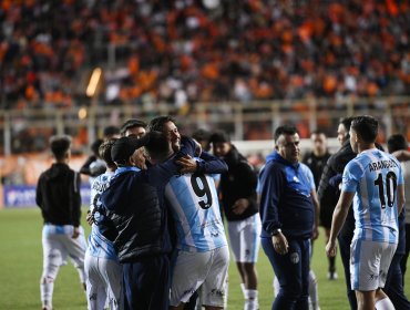 Magallanes le pasó por encima a Melipilla y acaricia el anhelado ascenso