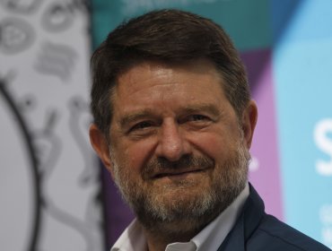 Gobernador Claudio Orrego presentó su renuncia a la Democracia Cristiana