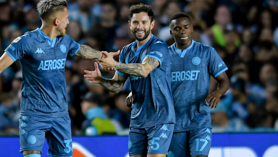 Eugenio Mena se llenó de elogios en Argentina tras marcar su primer gol con Racing