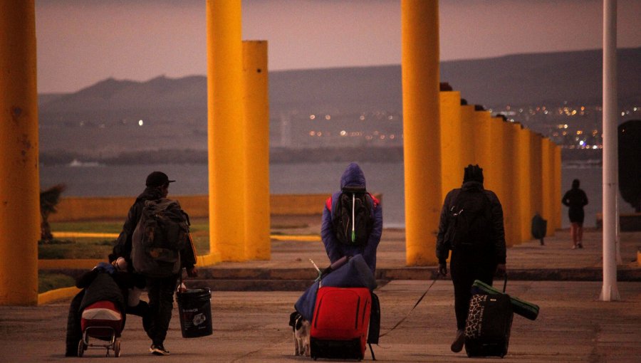 Población extranjera residente en Chile llegó a 1.482.390 personas en 2021: el 30% proviene de Venezuela