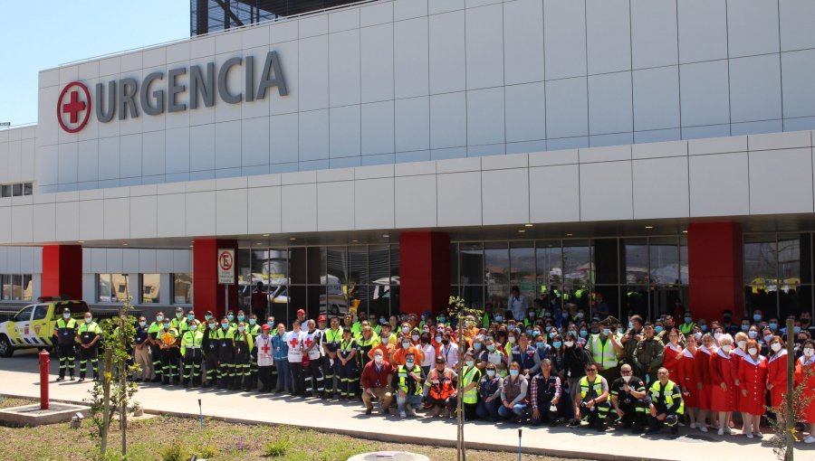 Hospital Biprovincial Quillota - Petorca ad portas de atender en plenitud: trasladaron a últimos pacientes y hasta hubo un nacimiento