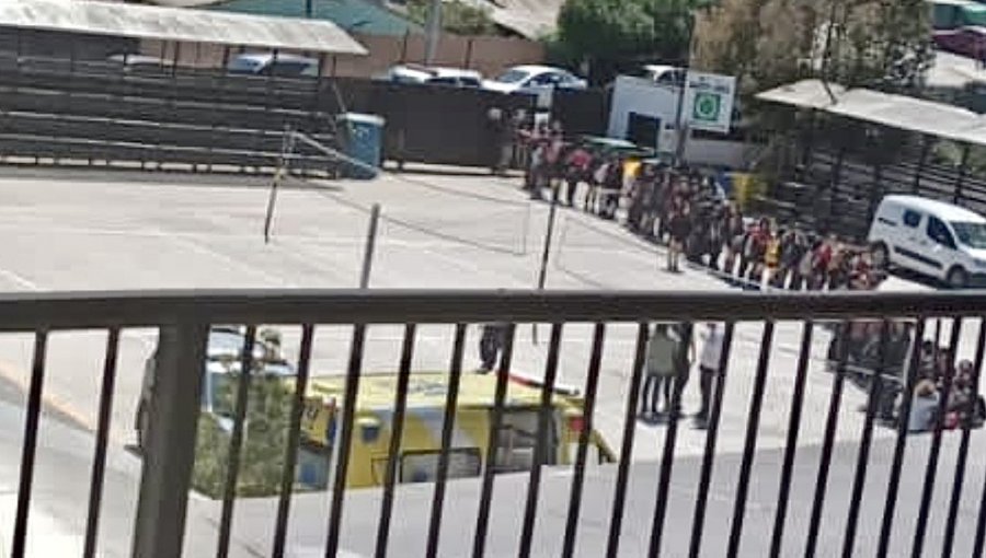 Tragedia escolar en Quilpué: Estudiante de 15 años perdió la vida tras desvanecerse en uno de los patios del colegio Aconcagua