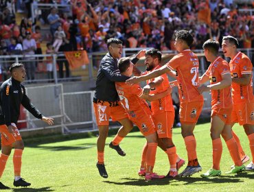 Ascenso al rojo: Cobreloa derrotó a Temuco y queda a un punto de Magallanes