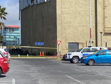 Delincuentes se enfrentan a balazos con guardias de camión de seguridad: Se llevaron bolsa llena de dinero en Mall de Talcahuano