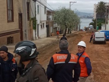 Evacúan a 17 menores de edad desde sala cuna por fuga de gas en el cerro Playa Ancha de Valparaíso