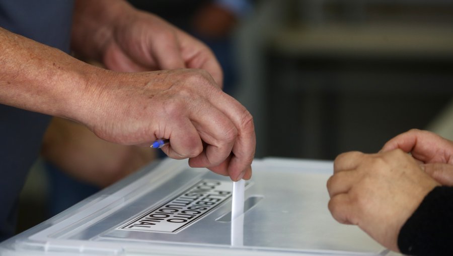 Comisión de Constitución del Senado aprobó y despachó a la Sala el proyecto que restablece el voto obligatorio