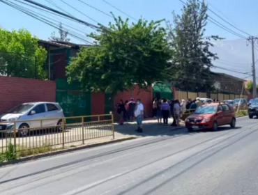 Arresto domiciliario nocturno para adolescente imputado por bomba de ruido en colegio de Peñalolén