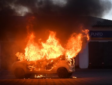 Saqueos, barricadas, enfrentamientos y quema de vehículos marcaron conmemoración del inicio del estallido social en regiones