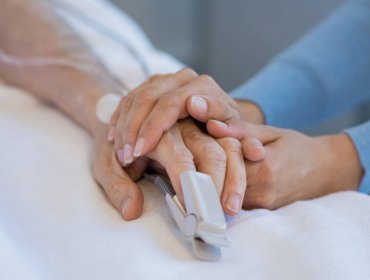 Gobierno renueva la "discusión inmediata" al proyecto de eutanasia que se encuentra en segundo trámite en el Senado