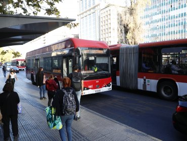Ministro Muñoz adelanta que la tarifa del transporte público en Santiago subirá en enero o febrero de 2023