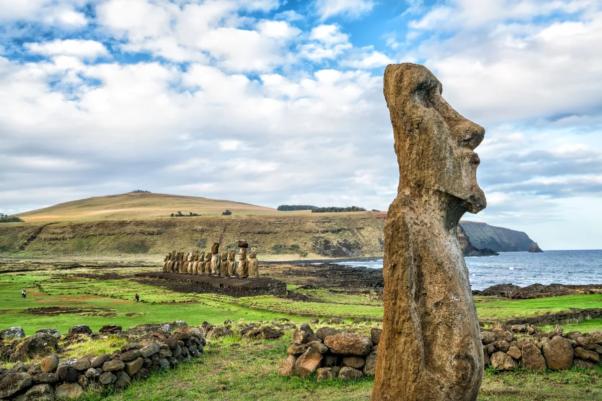 Rapa Nui avanza a fase de «Apertura»: se exigirá PCR a todo viajero y certificado de vacunación completa a los no residentes