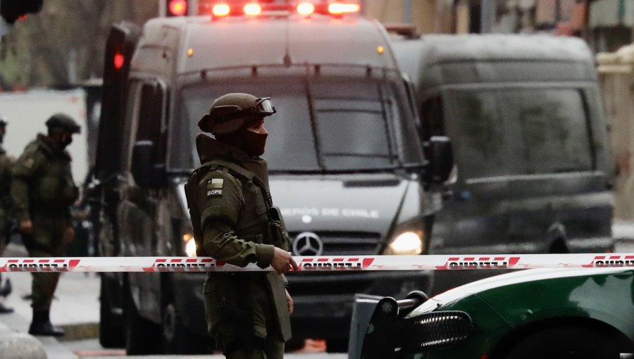 Hallan artefacto explosivo en edificio que alberga a empresas del Grupo Angelini en Las Condes: Gobierno confirma que era una bomba
