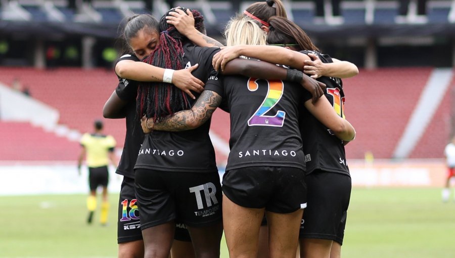 Santiago Morning goleó y avanzó a cuartos de final en la Copa Libertadores femenina