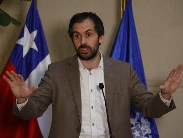 Ministro de Economía a inversionistas tras hallazgo de una bomba en Las Condes: "Vamos a cuidar la seguridad"