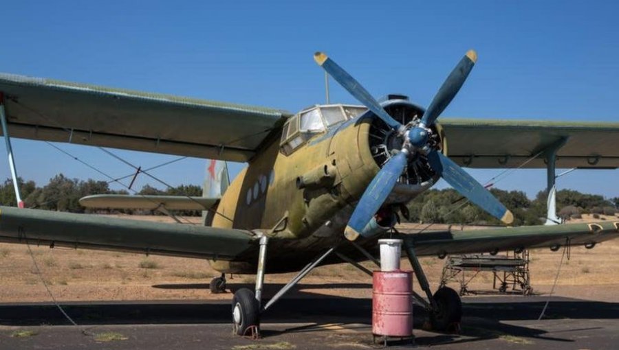 Un piloto cubano aterriza en un aeropuerto en el sur de Florida en una antigua avioneta rusa