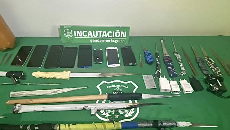 Allanamientos en tres cárceles de la región de Valparaíso permiten incautar teléfonos celulares y armas blancas
