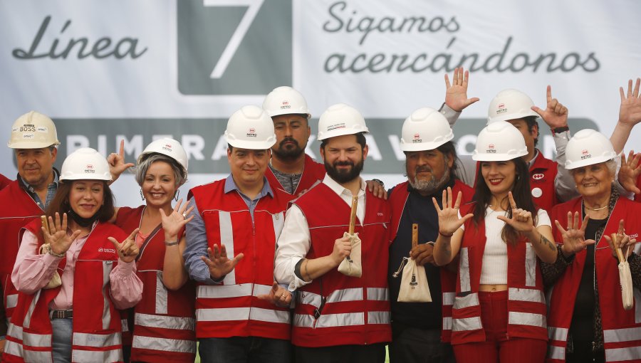 Presidente Boric dio inicio a obras de excavación de la futura Línea 7 del Metro de Santiago