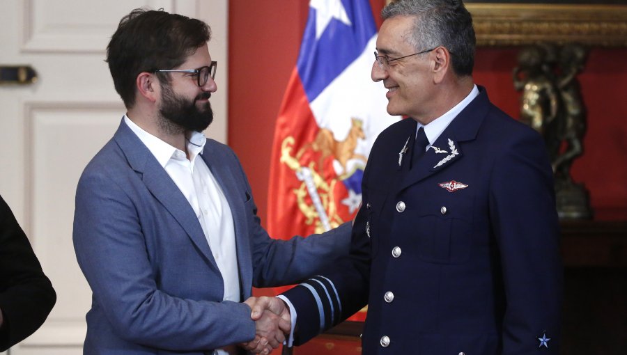 Presidente Boric designa a Hugo Rodríguez como nuevo Comandante en Jefe de la Fuerza Aérea
