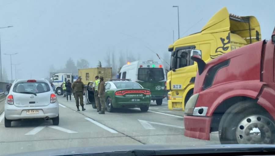 Alta congestión vehicular en la ruta 68 por bloqueo de camioneros agrupados en el movimiento No + TAG en Casablanca