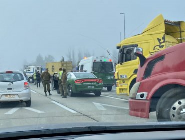 Alta congestión vehicular en la ruta 68 por bloqueo de camioneros agrupados en el movimiento No + TAG en Casablanca