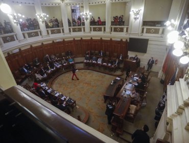 Este lunes se retoma el diálogo constituyente entre las fuerzas políticas en la sede del Congreso en Santiago