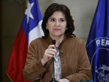 "Su actitud constituye una grave intromisión": UDI y Evópoli critican rol de ministra Uriarte en acuerdo por nueva mesa de la Cámara