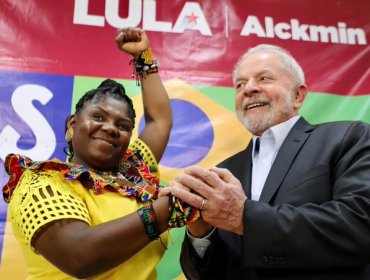 Elecciones en Brasil: Lula vuelve al poder al derrotar a Bolsonaro en la elección más reñida desde el retorno a la democracia