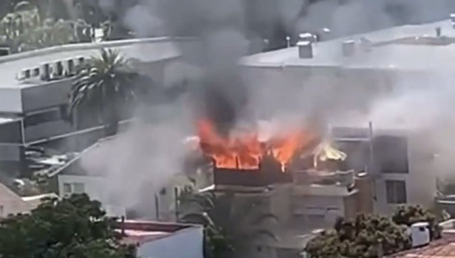 Viña del Mar: Voraz incendio deja al menos siete damnificados en calle 3 Norte