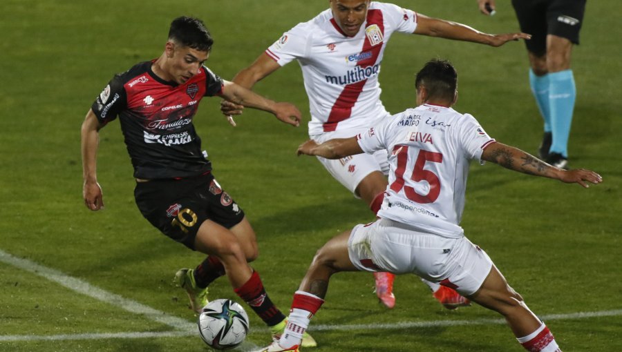 Copa Libertadores le dio la bienvenida a Curicó Unido y Ñublense