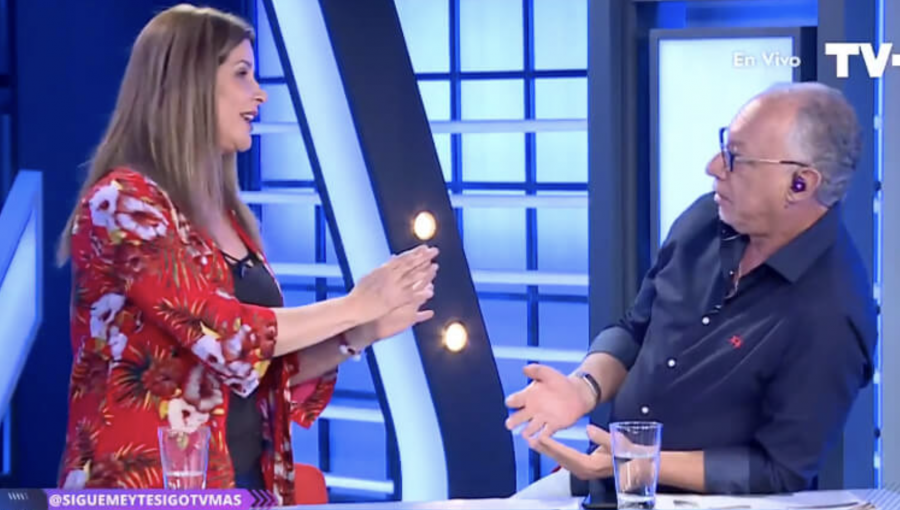 Savka Pollak protagonizó tenso cruce por pensión de alimentos con Mauricio Israel, quien abandonó el estudio