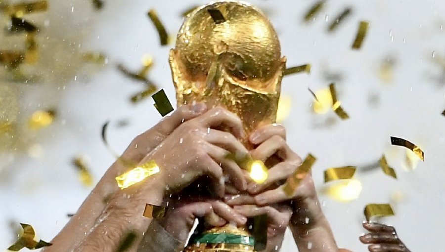 Encuesta mundialera de Ipsos: Poco interés de chilenos en ver Qatar 2022 y Brasil es el máximo favorito para ganar la copa