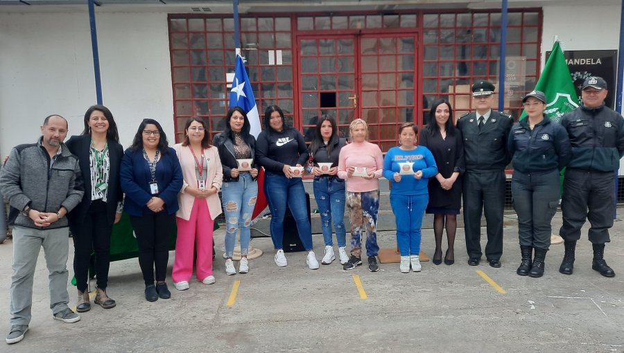 Gendarmería entrega copas menstruales a privadas de libertad de la región de Valparaíso