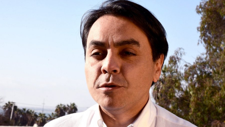 Gobernador de Arica y Parinacota por migración afirma que "existe un descontrol que no se ha logrado detener"