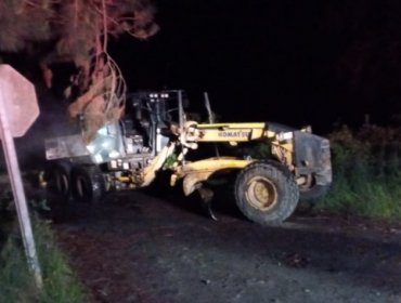 Atentado incendiario destruyó una máquina motoniveladora en Loncoche