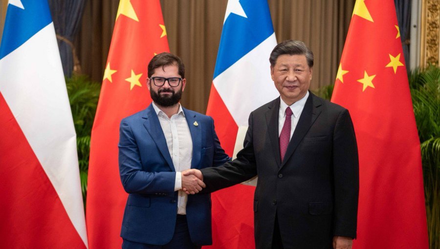 Xi Jinping invitó al presidente Boric a realizar una visita oficial a China el próximo año