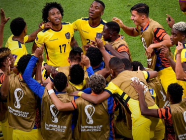 Ecuador se estrenó en el Mundial con contundente triunfo sobre Qatar