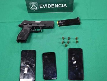 Dos delincuentes detenidos tras robo frustrado a casa en Pedro Aguirre Cerda: amenazaron a carabineros con arma de fuego
