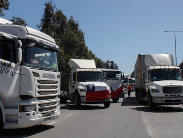 Municipalidad de Valparaíso interpone recurso de protección por paro de camioneros: busca que se despeje la ruta 68