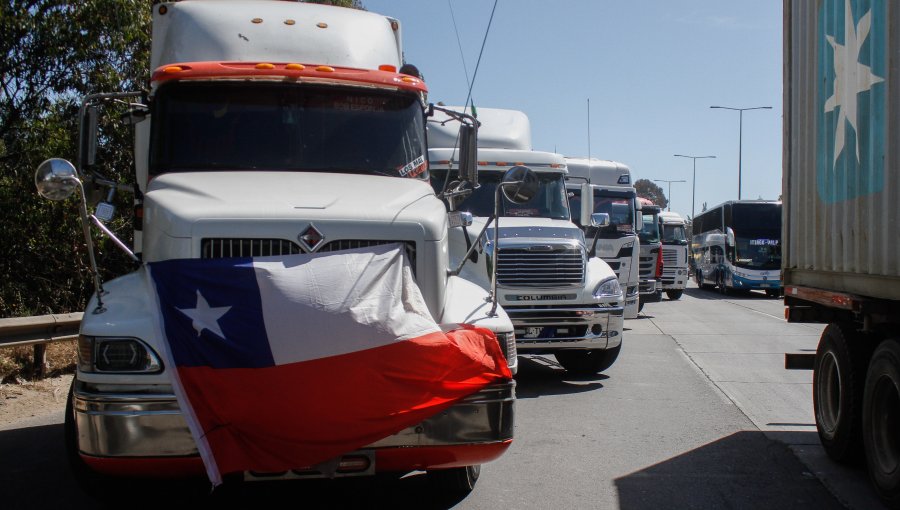 Camineros de Valparaíso se bajaron del paro y criticaron a líder de los transportistas del sur