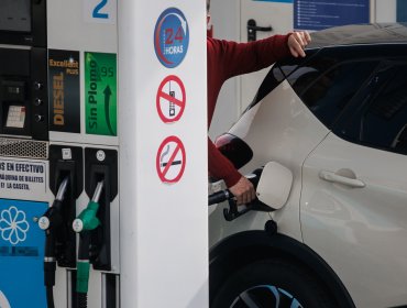 Gobierno de Argentina fija un tope máximo de subida del precio mensual de los combustibles